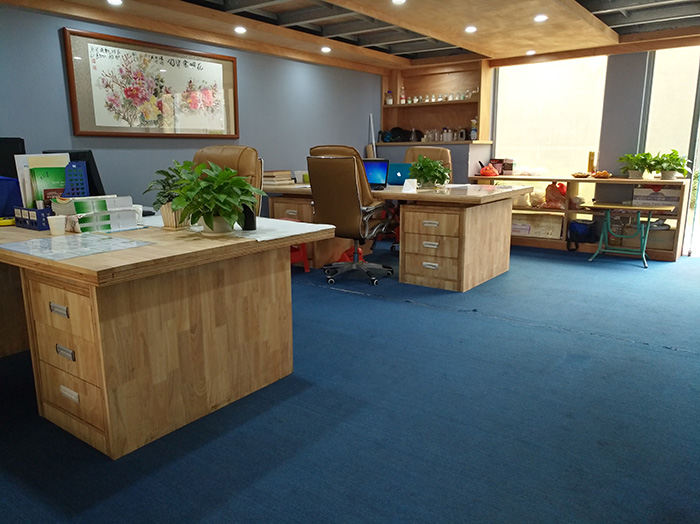 國敖環保一樓辦公桌